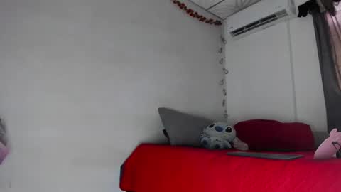 Samantha Marin online show from 02-18-26, 08:49