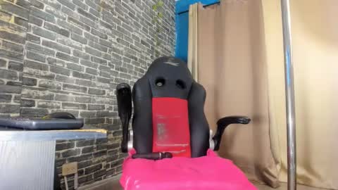 Snapshot of iam_samy chatting on 05-24-26, 11:15 Samy online show from 05-24-26, 11:15