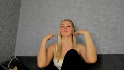 Venus online show from 02-14-26, 08:33