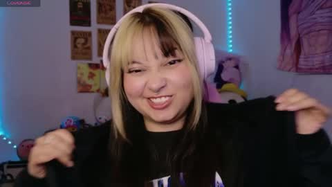 Zoe 3 online show from 05-20-26, 11:44
