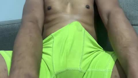 Snapshot of iambored91 chatting on 01-21-25, 04:37 Bully online show from 01-21-25, 04:37