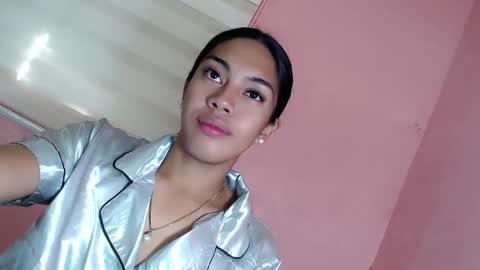 Snapshot of iamcristel chatting on 03-08-25, 12:11 CHRISTIAN online show from 03-08-25, 12:11