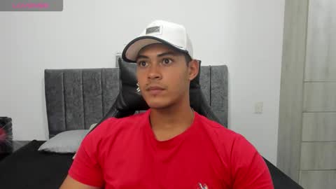 Dylan  independent model  online show from 01-06-26, 12:31