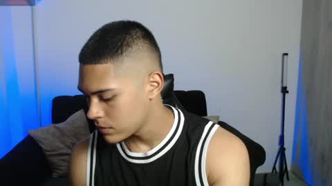 Dylan  independent model  online show from 07-07-26, 04:04