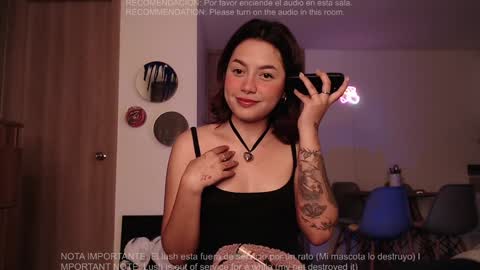 Snapshot of iamjulietaaa chatting on 12-10-24, 01:54 Julieta online show from 12-10-24, 01:54