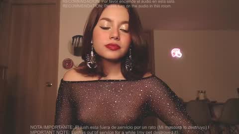 Snapshot of iamjulietaaa chatting on 12-20-24, 03:47 Julieta online show from 12-20-24, 03:47