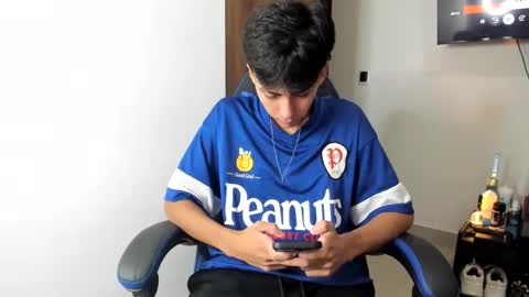 Snapshot of iammaik chatting on 05-19-26, 10:16 iammaik online show from 05-19-26, 10:16