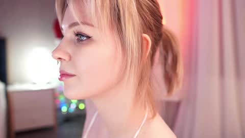 Nina  online show from 01-07-25, 07:28