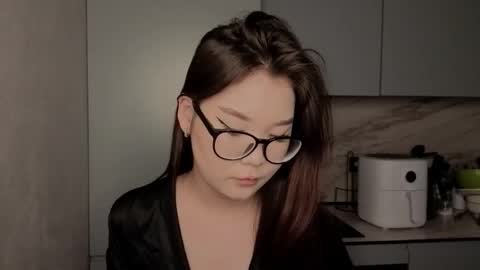 Snapshot of iamyuki_ chatting on 12-23-25, 08:23 iamyuki_ online show from 12-23-25, 08:23