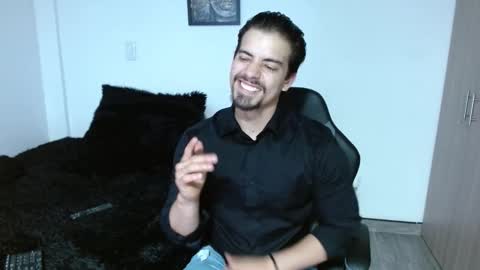 Ian Davis online show from 11-15-25, 04:32