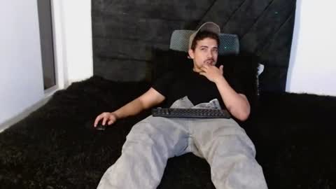 Ian Davis online show from 06-19-26, 10:46