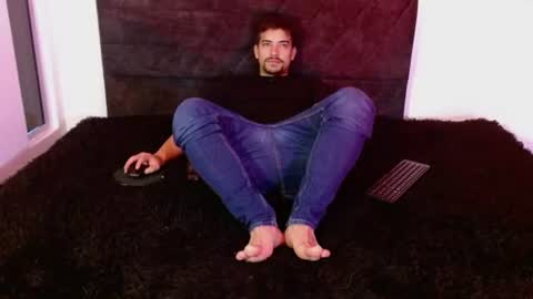 Ian Davis online show from 06-30-26, 07:04