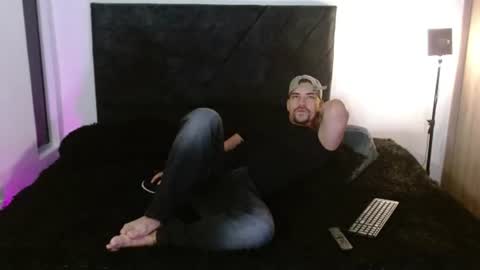 Ian Davis online show from 07-26-26, 05:42