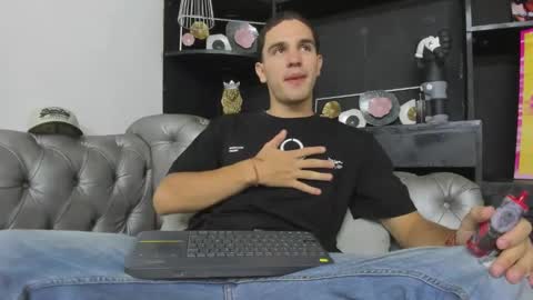 Ian online show from 03-01-25, 10:42