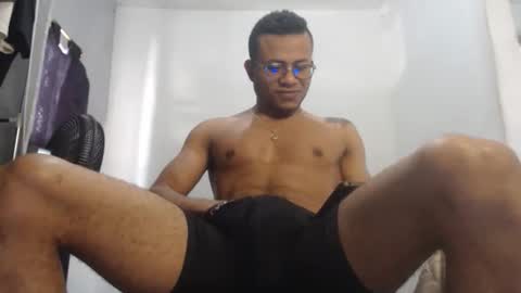 Snapshot of ian_tuner chatting on 11-12-25, 05:02 ian_tuner online show from 11-12-25, 05:02