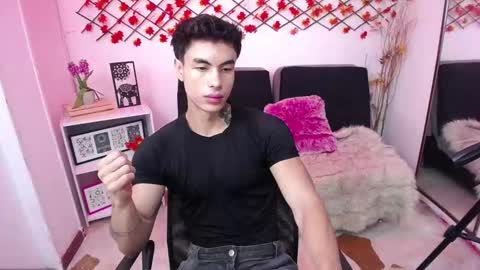 Snapshot of ian_west chatting on 03-12-26, 11:49 Ian online show from 03-12-26, 11:49