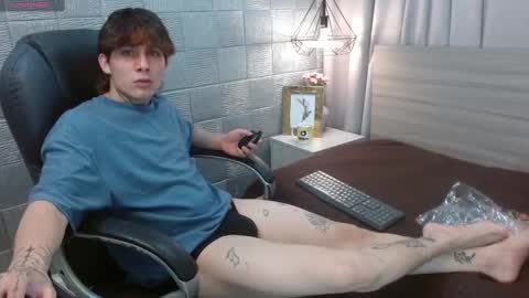 Snapshot of iancute_ chatting on 09-27-25, 11:21 ian online show from 09-27-25, 11:21