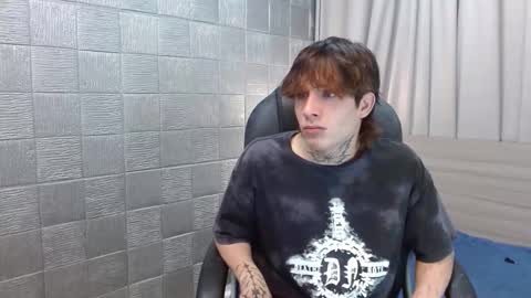 Snapshot of iancute_ chatting on 10-05-25, 08:18 ian online show from 10-05-25, 08:18