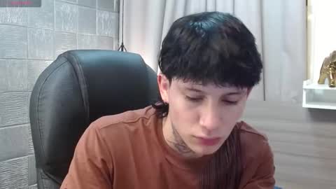Snapshot of iancute_ chatting on 10-12-25, 08:30 ian online show from 10-12-25, 08:30