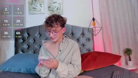 ian  online show from 10-22-25, 03:18