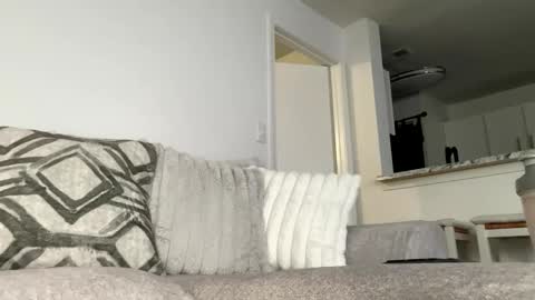 Snapshot of ianrijos01 chatting on 09-19-25, 06:19 DickFixx online show from 09-19-25, 06:19