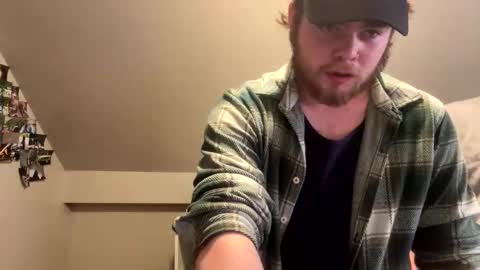 Snapshot of ianrobbins6 chatting on 03-06-26, 01:18 ianrobbins6 online show from 03-06-26, 01:18