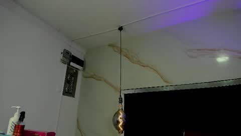 ibbie_ online show from 06-09-26, 12:06