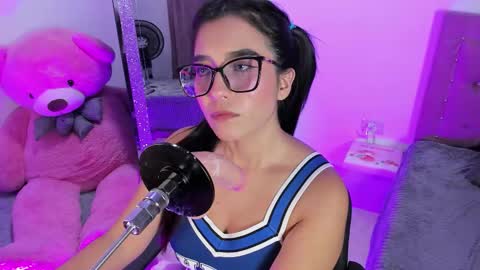 Snapshot of ibbiebennett_1 chatting on 02-08-26, 04:16 Ibbie Bennett online show from 02-08-26, 04:16