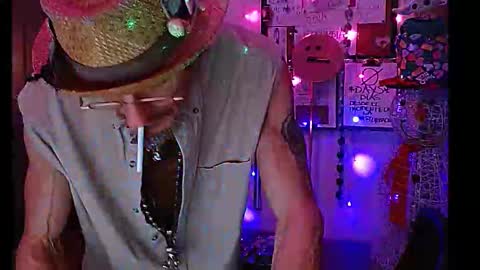 Snapshot of ibpms247 chatting on 12-28-24, 08:48 PMS online show from 12-28-24, 08:48