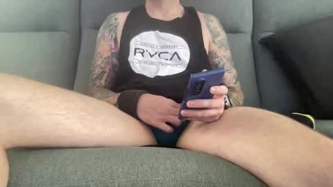 Snapshot of ic987 chatting on 10-22-25, 04:13 ic987 online show from 10-22-25, 04:13