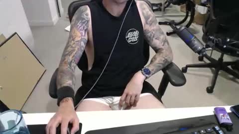 Snapshot of ic987 chatting on 02-15-26, 11:41 ic987 online show from 02-15-26, 11:41