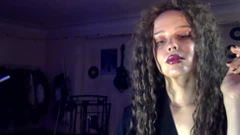 Nina online show from 03-12-26, 12:17