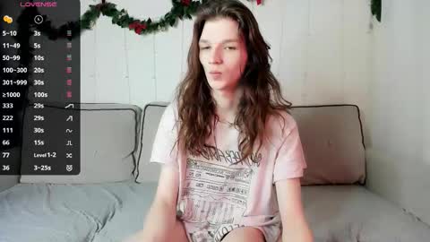 Snapshot of iceseeker2 chatting on 02-10-26, 07:23 Mike online show from 02-10-26, 07:23