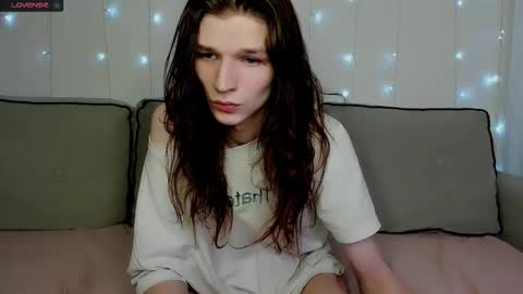 Snapshot of iceseeker2 chatting on 02-22-26, 02:56 Mike online show from 02-22-26, 02:56