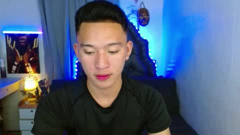 Mateo online show from 11-04-25, 02:49