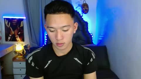 Mateo online show from 11-05-25, 01:22