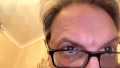 Snapshot of icums4u chatting on 01-27-25, 04:33 icums4u online show from 01-27-25, 04:33