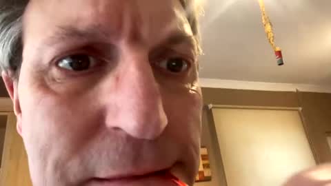 Snapshot of icums4u chatting on 02-04-25, 02:43 icums4u online show from 02-04-25, 02:43