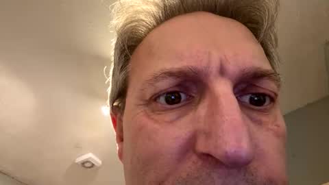 Snapshot of icums4u chatting on 11-05-25, 04:40 icums4u online show from 11-05-25, 04:40