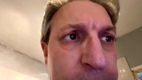 Snapshot of icums4u chatting on 02-19-26, 06:37 icums4u online show from 02-19-26, 06:37