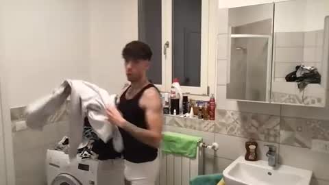 Snapshot of icyninesix chatting on 01-09-25, 07:40 icyninesix online show from 01-09-25, 07:40