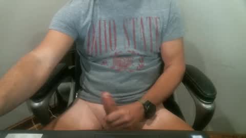 Snapshot of icyou222 chatting on 11-21-25, 12:37 ICU2 online show from 11-21-25, 12:37