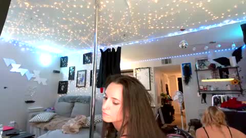 icyspice online show from 10-02-25, 09:49