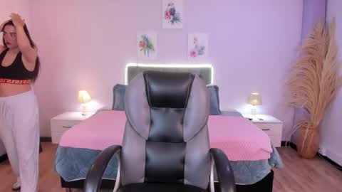 Icy online show from 04-15-26, 11:28