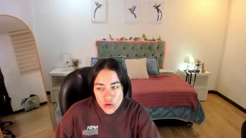 Icy online show from 06-14-26, 11:56