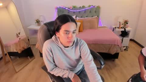 Icy online show from 07-29-26, 12:03