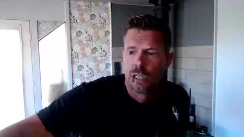 idiocracy517035 online show from 10-12-25, 11:37