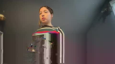 Snapshot of idiomslangs chatting on 11-25-25, 05:46 idiomslangs online show from 11-25-25, 05:46