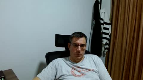 idjones78 online show from 05-12-26, 03:36