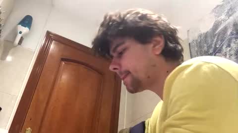 Snapshot of idkwhattowatch chatting on 09-25-25, 10:30 idkwhattowatch online show from 09-25-25, 10:30